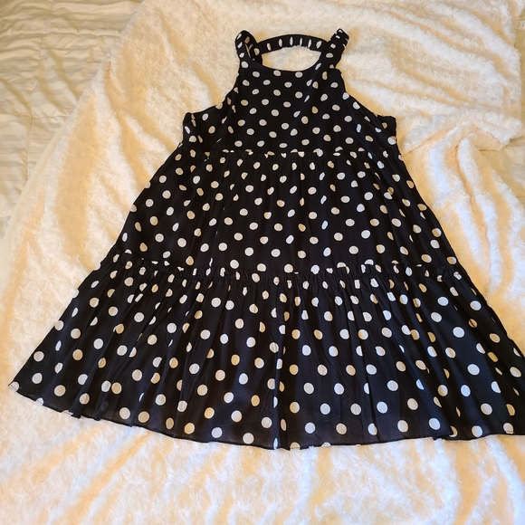 Dress - Picture 9 of 13